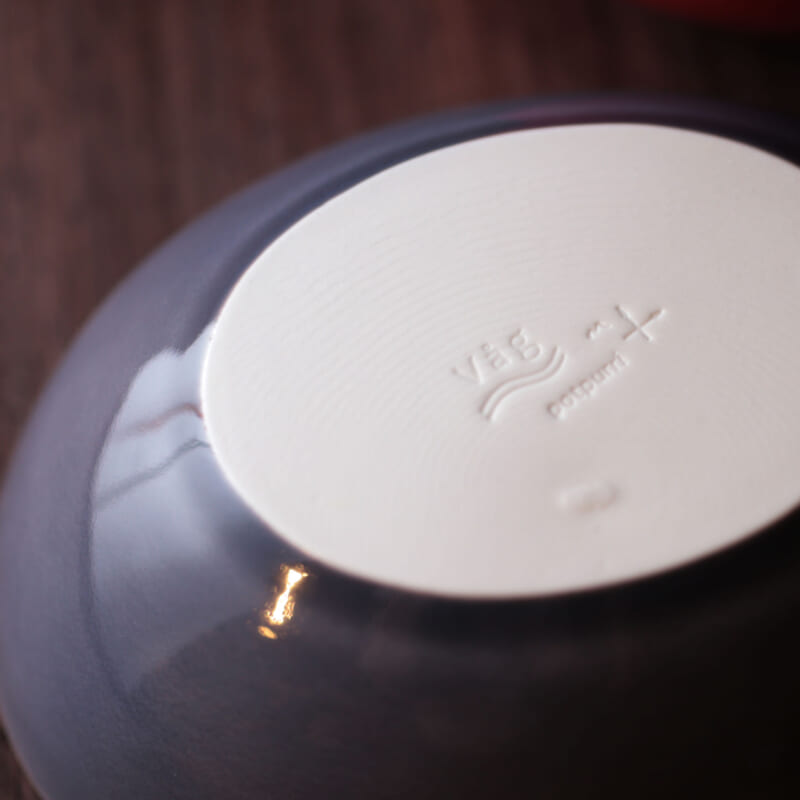 圧力成型でできる器裏のシワ